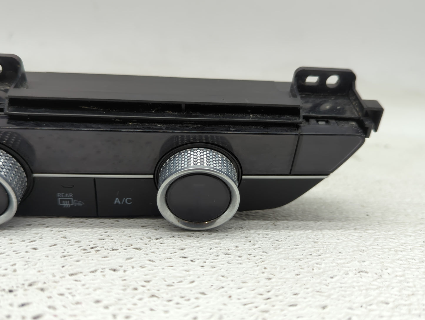 2022 Honda Civic Climate Control Module Temperature AC/Heater Replacement P/N:79610T20A313M1 Fits OEM Used Auto Parts - Oemu