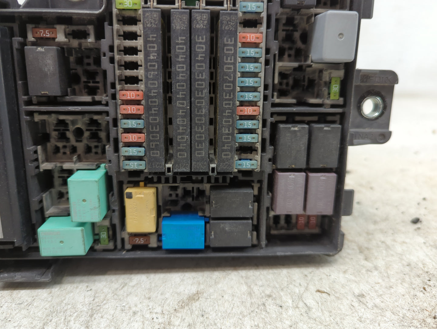 2022 Honda Civic Fusebox Fuse Box Panel Relay Module P/N:38850-T20-C110-Y1 Fits OEM Used Auto Parts - Oemusedautoparts1.com