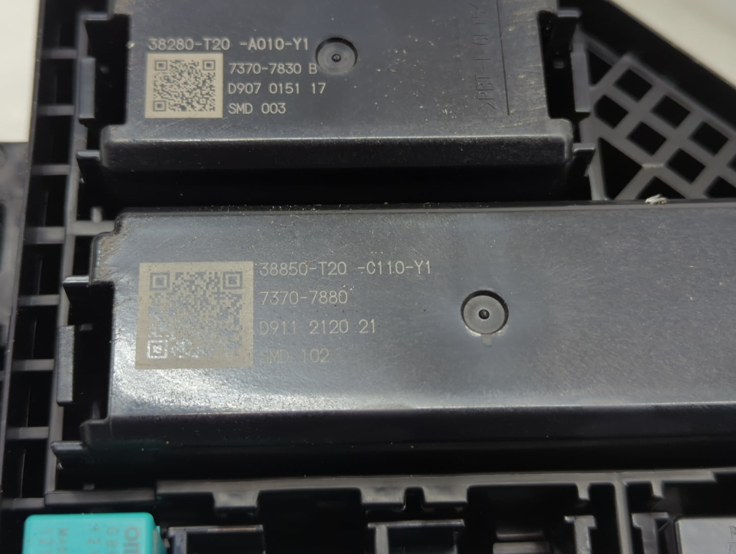 2022 Honda Civic Fusebox Fuse Box Panel Relay Module P/N:38280-T20-A010-Y1 38850-T20-C110-Y1, 7370-7830, 7370-7880 Fits OEM 