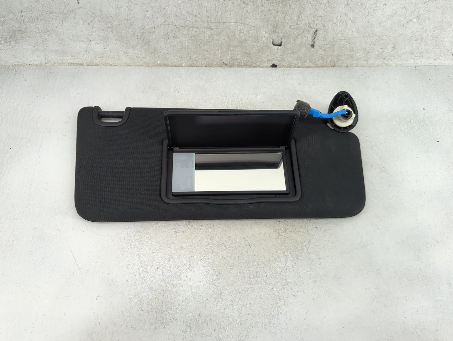 2022 Honda Civic Sun Visor Shade Replacement Passenger Right Mirror Fits OEM Used Auto Parts - Oemusedautoparts1.com
