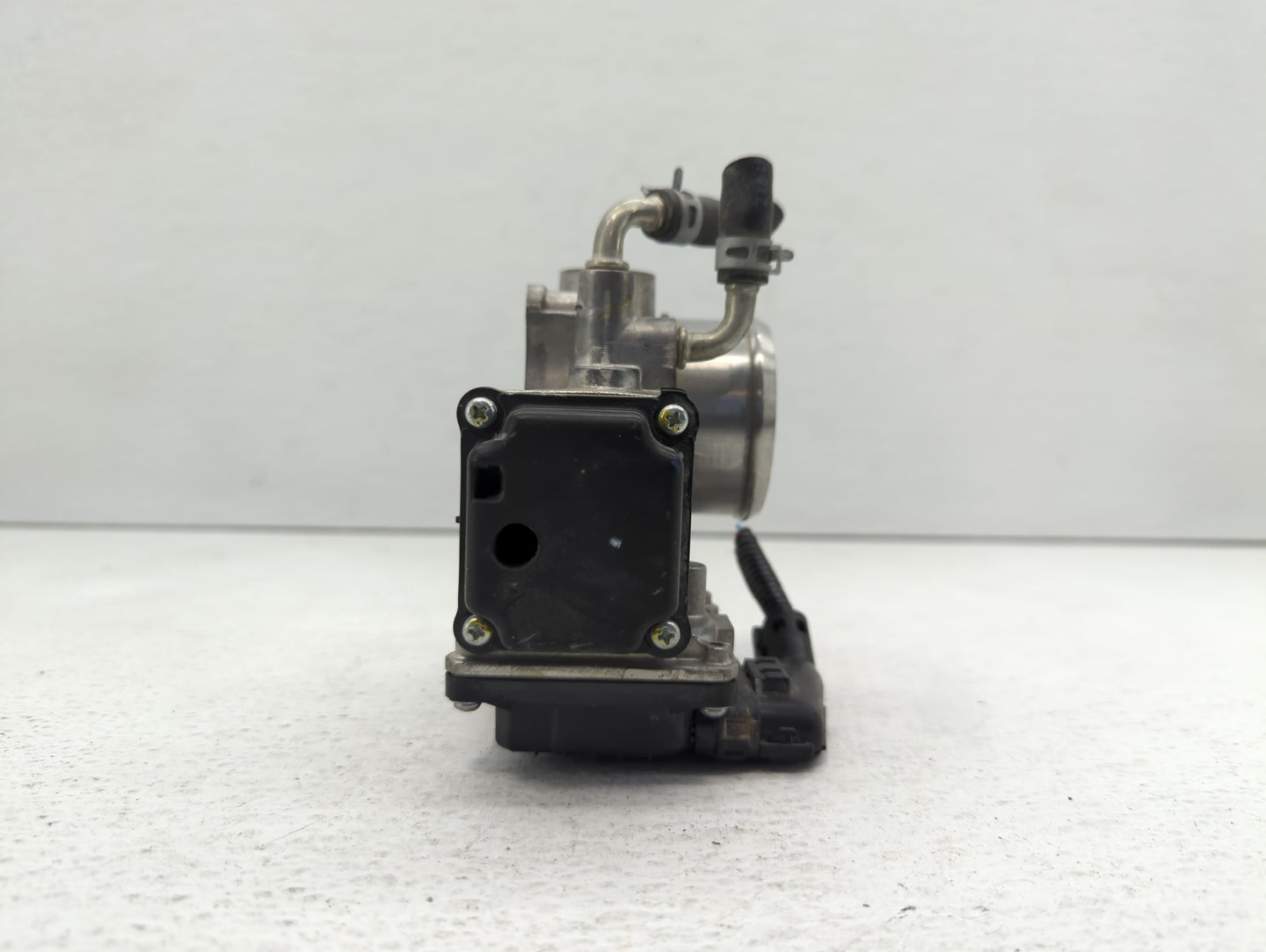 2016-2022 Honda Civic Throttle Body P/N:325543 GMG9A Fits Fits 2016 2017 2018 2019 2020 2021 2022 OEM Used Auto Parts - Oemu