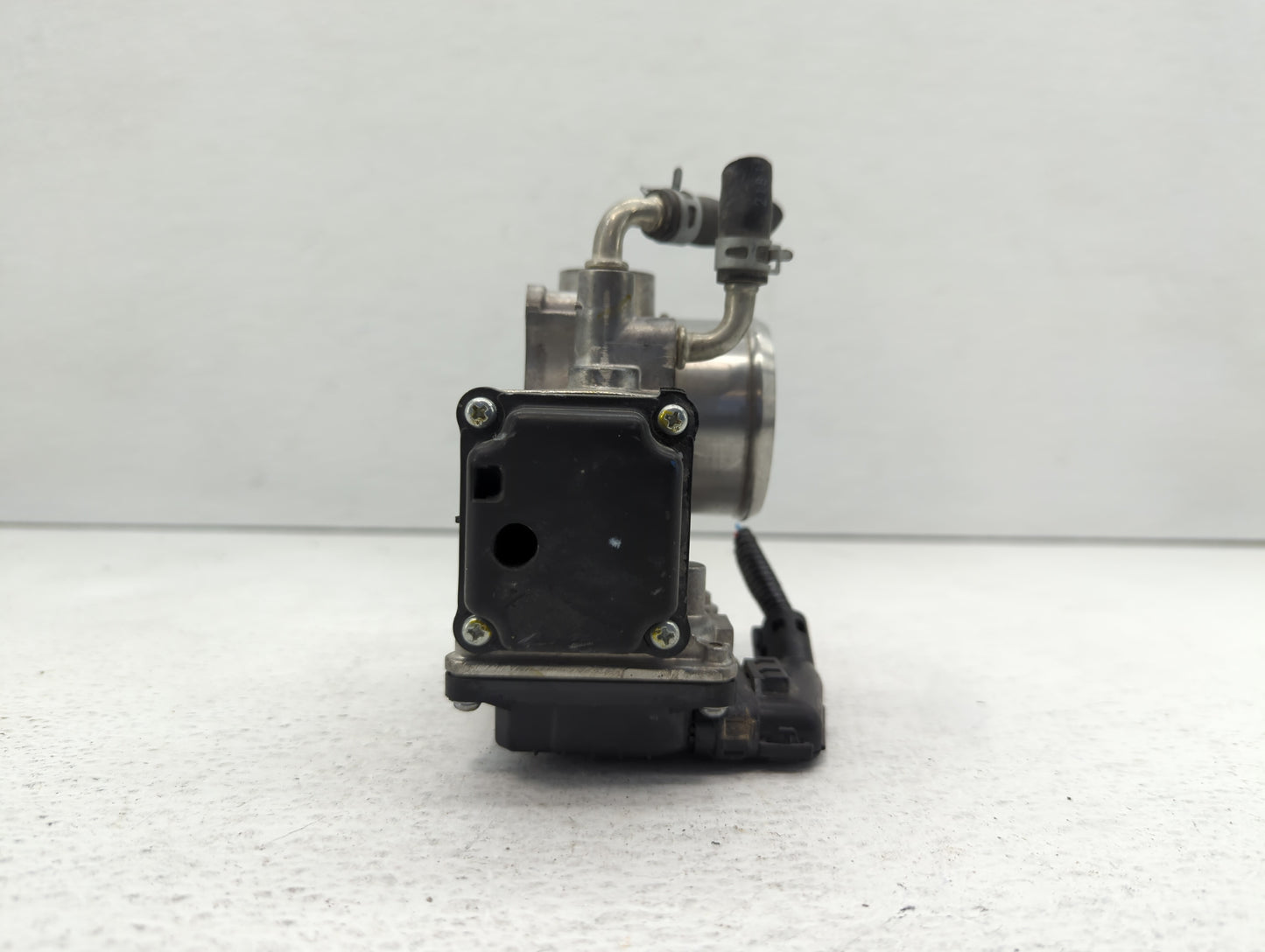 2016-2022 Honda Civic Throttle Body P/N:325543 GMG9A Fits Fits 2016 2017 2018 2019 2020 2021 2022 OEM Used Auto Parts - Oemu