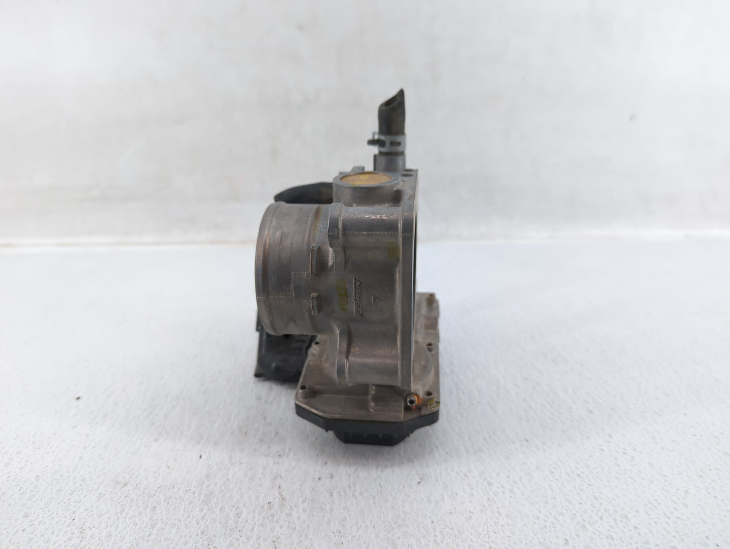 2016-2022 Honda Civic Throttle Body P/N:GMH1A Fits Fits 2016 2017 2018 2019 2020 2021 2022 OEM Used Auto Parts - Oemusedauto