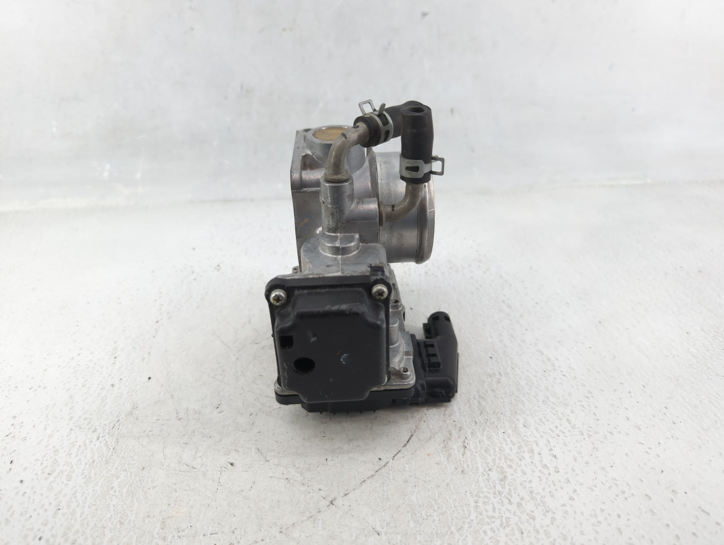 2016-2022 Honda Civic Throttle Body P/N:GMG9A Fits Fits 2016 2017 2018 2019 2020 2021 2022 OEM Used Auto Parts - Oemusedauto