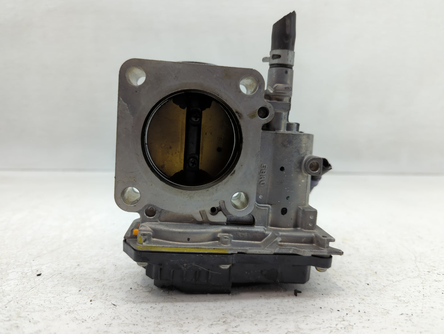 2016-2022 Honda Civic Throttle Body P/N:GMH1A 178129, M180413 Fits Fits 2016 2017 2018 2019 2020 2021 2022 OEM Used Auto Par