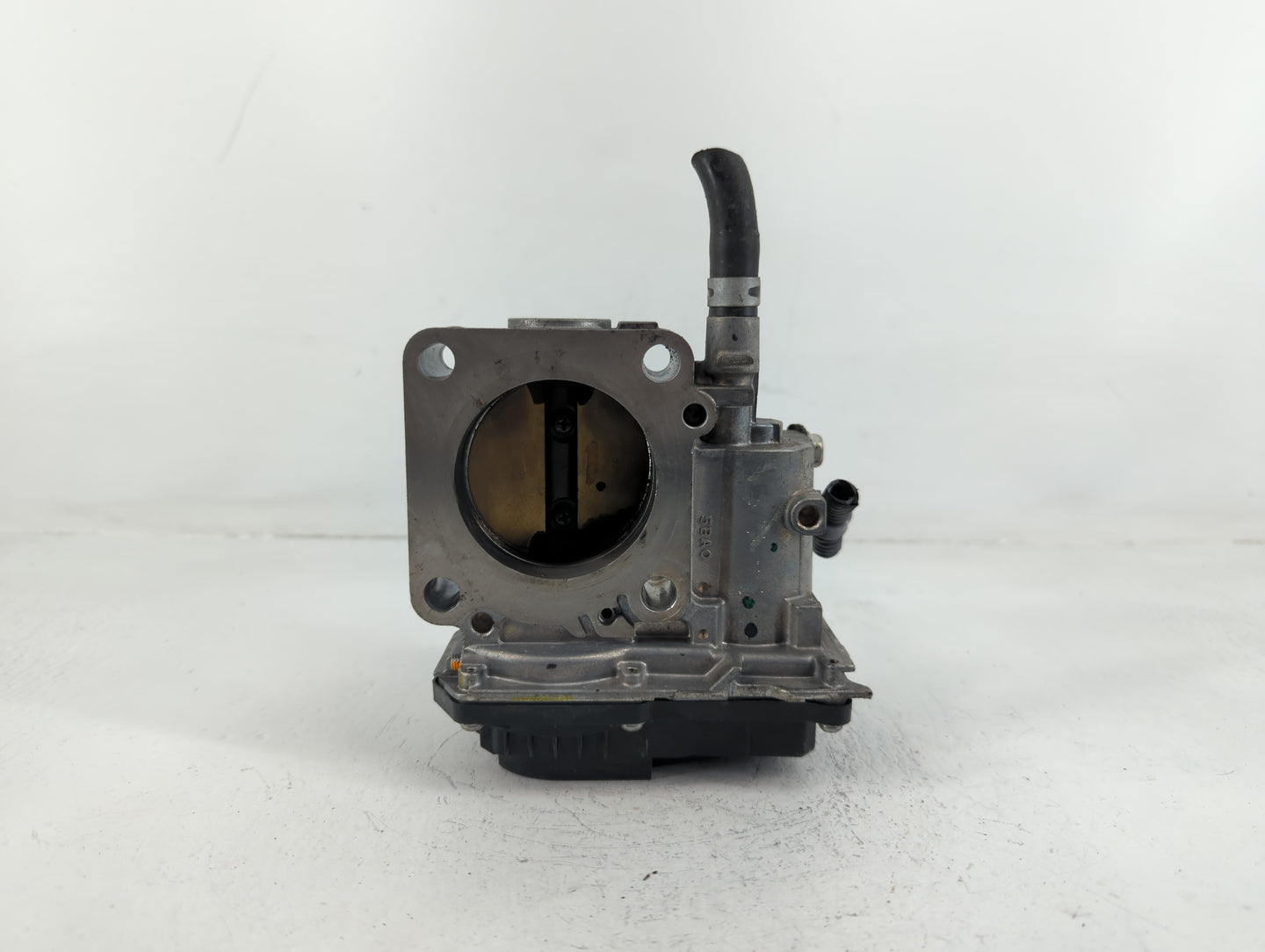 2016-2022 Honda Civic Throttle Body P/N:004697 M30113, GMH1A Fits Fits 2016 2017 2018 2019 2020 2021 2022 OEM Used Auto Part