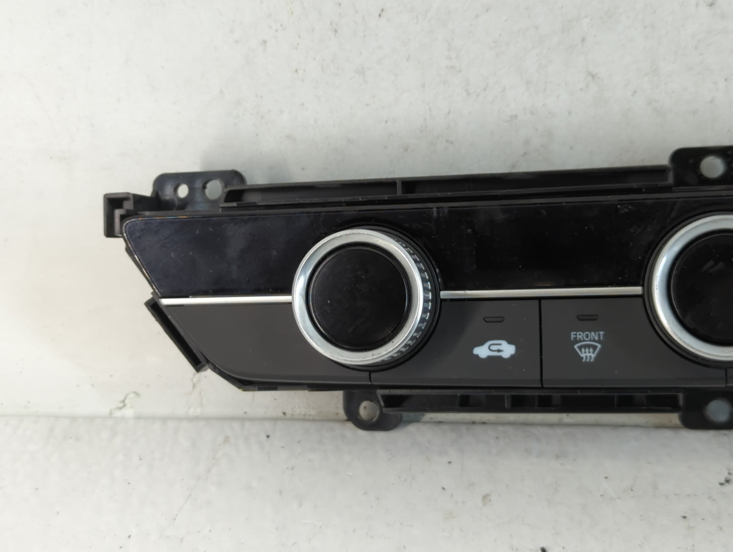 2022 Honda Civic Climate Control Module Temperature AC/Heater Replacement P/N:1172209457 NH900L Fits OEM Used Auto Parts - O