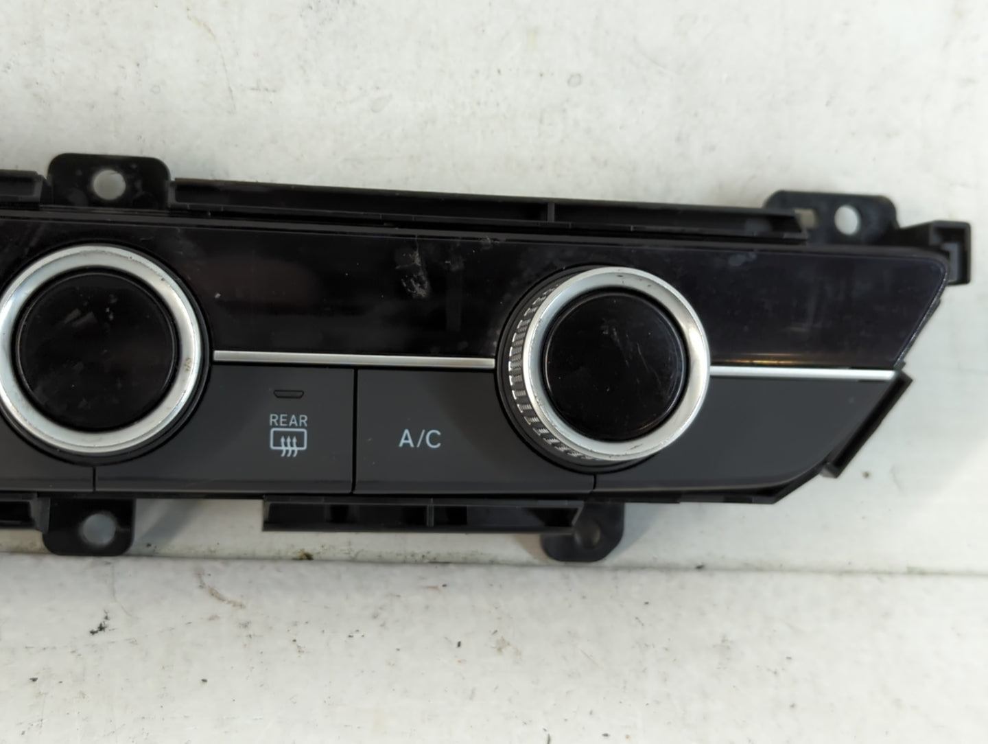 2022 Honda Civic Climate Control Module Temperature AC/Heater Replacement P/N:1172209457 NH900L Fits OEM Used Auto Parts - O
