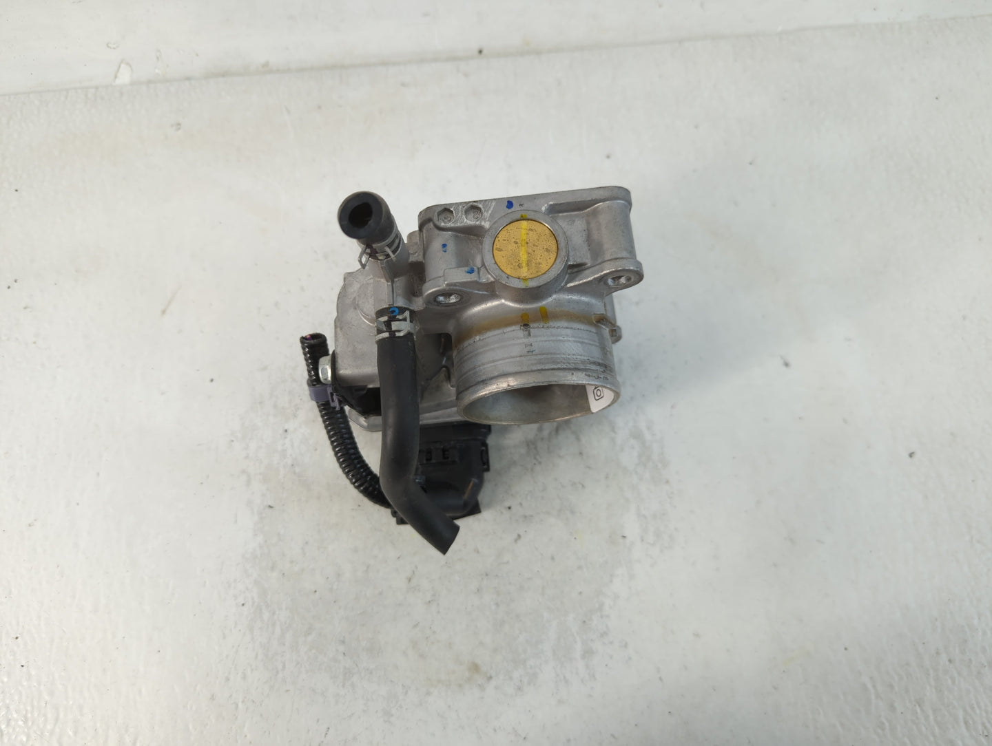2016-2022 Honda Civic Throttle Body P/N:031019 M20214, GMH1A Fits Fits 2016 2017 2018 2019 2020 2021 2022 OEM Used Auto Part