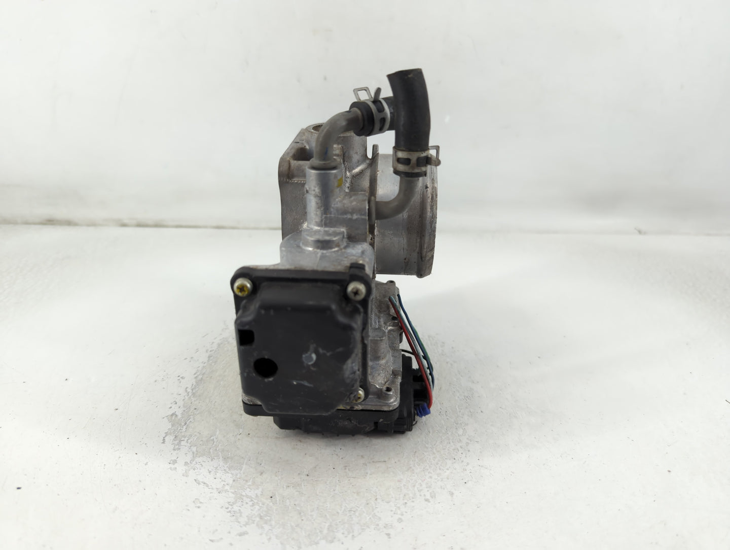 2016-2022 Honda Civic Throttle Body P/N:M22859246948 GMG9A Fits Fits 2016 2017 2018 2019 2020 2021 2022 OEM Used Auto Parts 