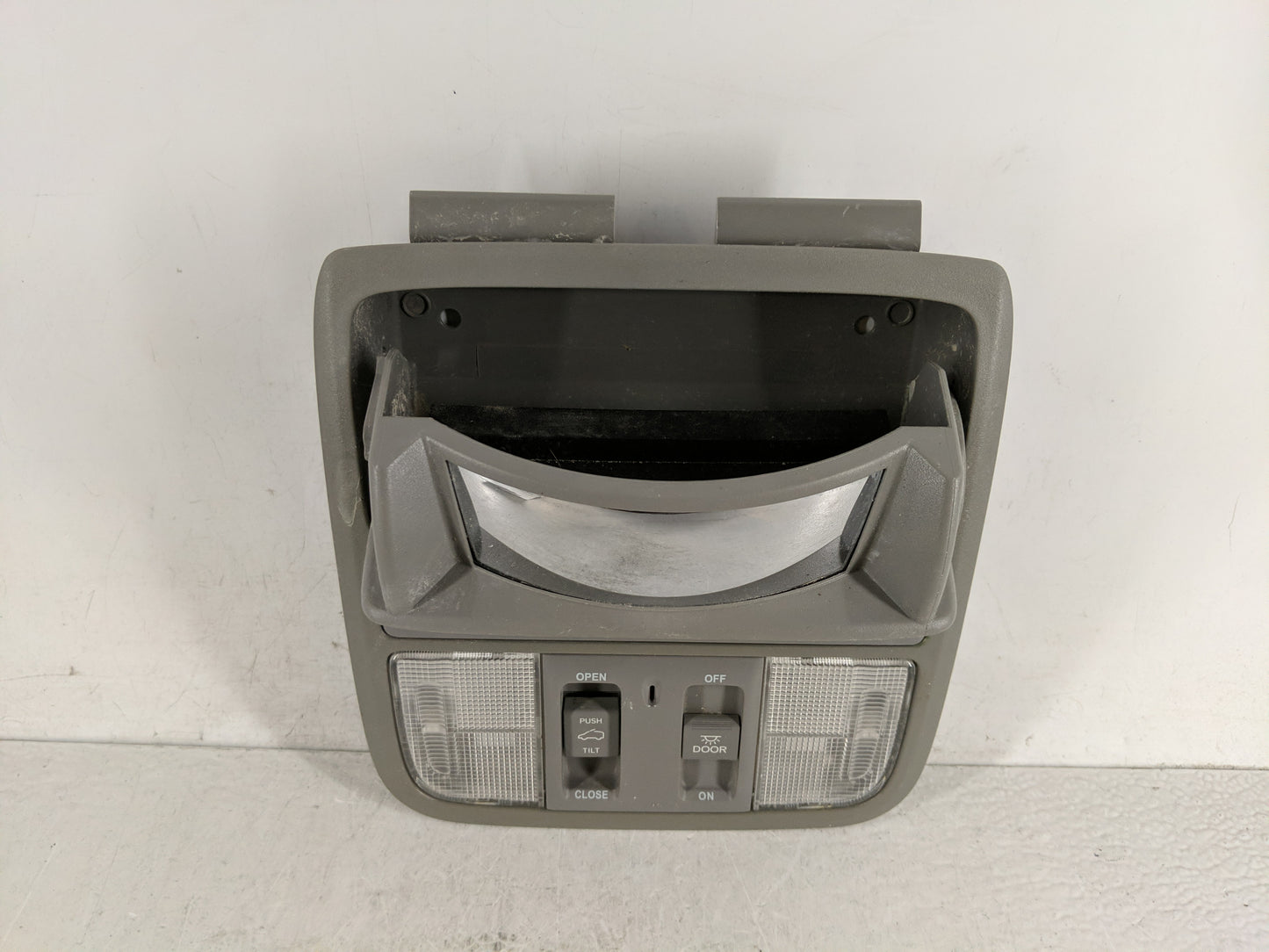 2022 Honda Cr-v Overhead Roof Console 1188826 - Oemusedautoparts1.com