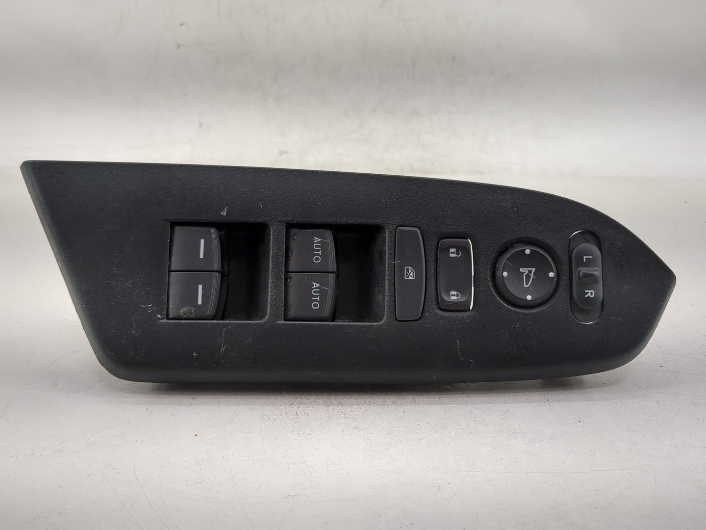 2022 Honda Cr-V Master Power Window Switch Replacement Driver Side Left P/N:M64583 Fits OEM Used Auto Parts - Oemusedautopar