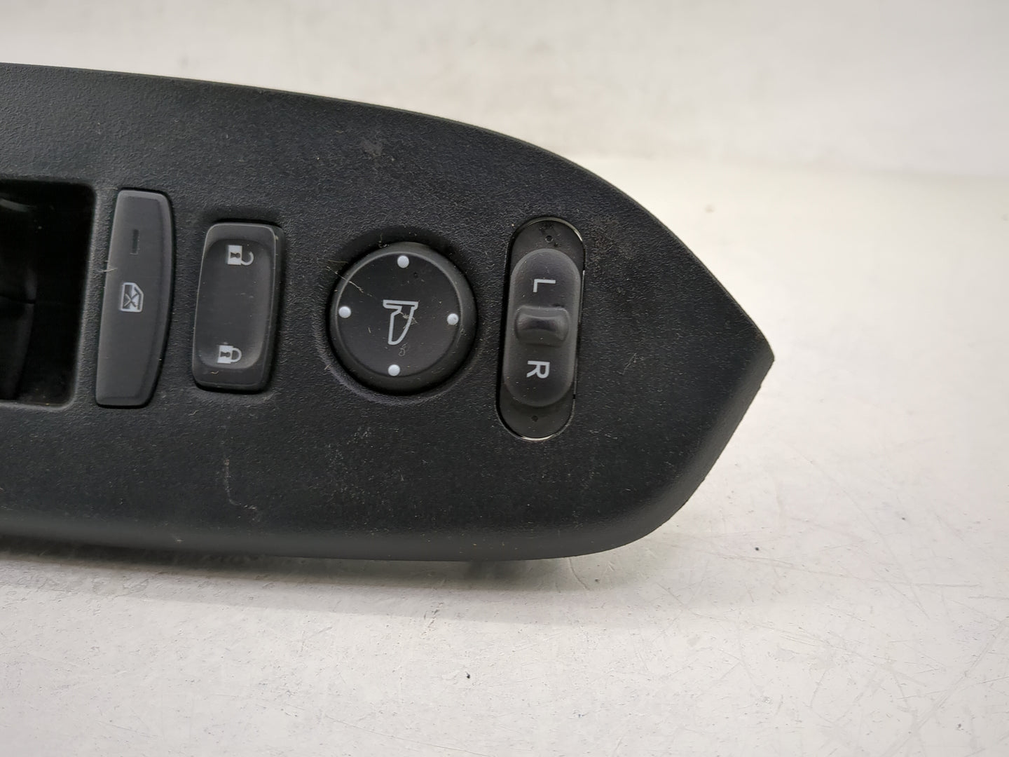 2022 Honda Cr-V Master Power Window Switch Replacement Driver Side Left P/N:M64583 Fits OEM Used Auto Parts - Oemusedautopar
