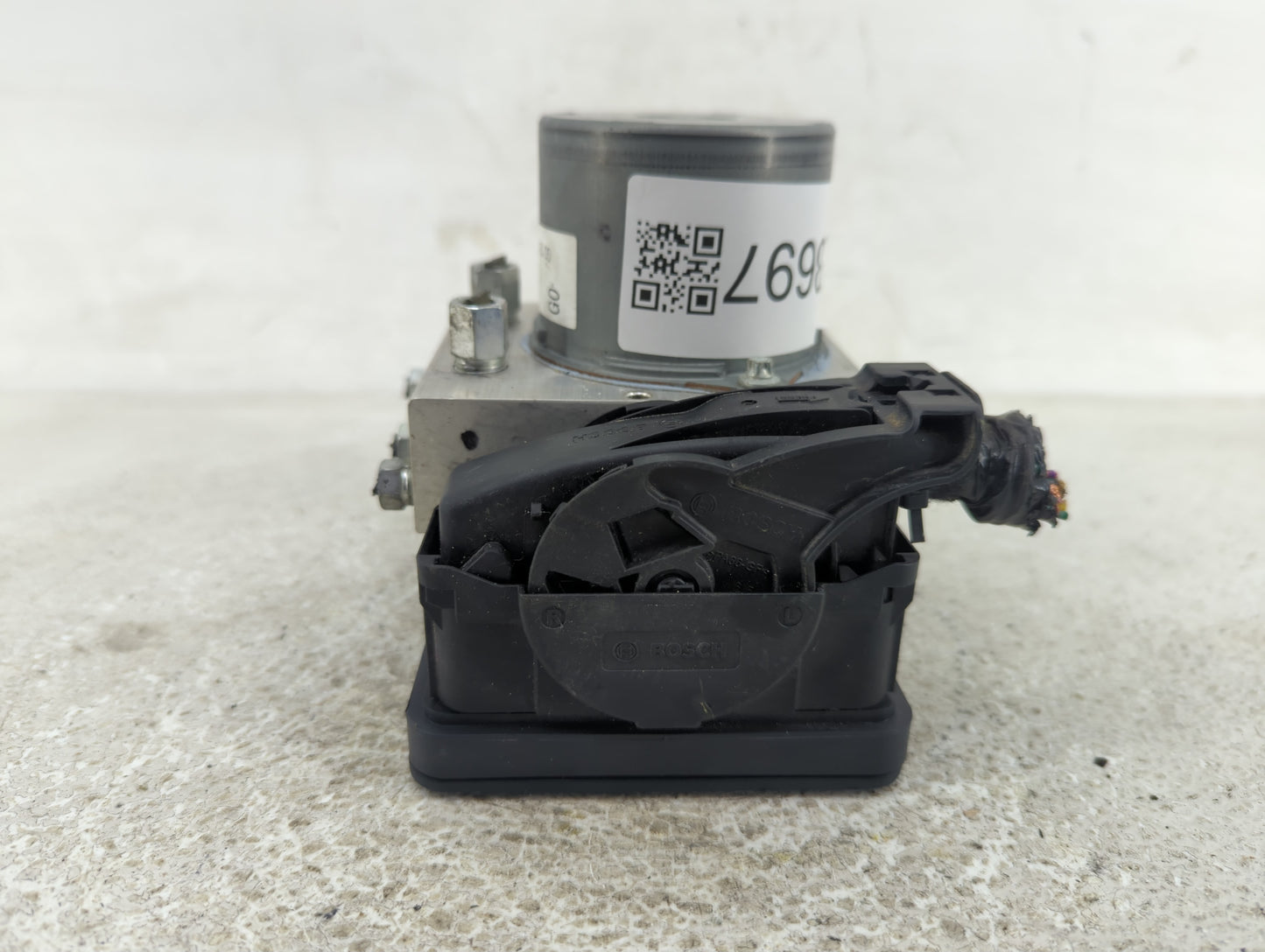 2020-2022 Honda Cr-V ABS Pump Control Module Replacement P/N:57110-TLB-A830-M1 Fits Fits 2020 2021 2022 OEM Used Auto Parts 