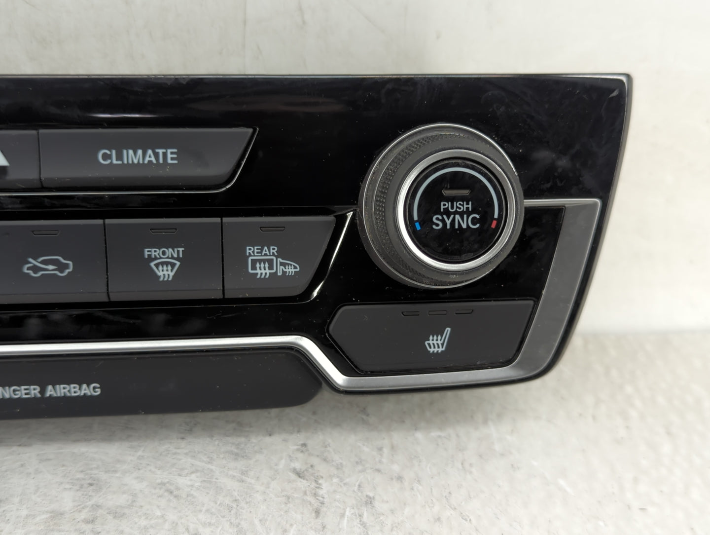 2020-2022 Honda Cr-V Climate Control Module Temperature AC/Heater Replacement P/N:79620TLAA510C1 Fits Fits 2020 2021 2022 OE