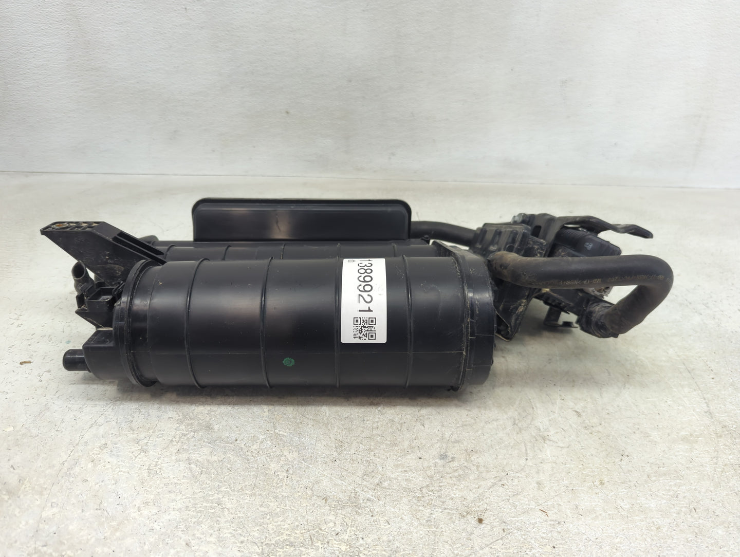 2022 Honda Cr-v Fuel Vapor Charcoal Canister - Oemusedautoparts1.com