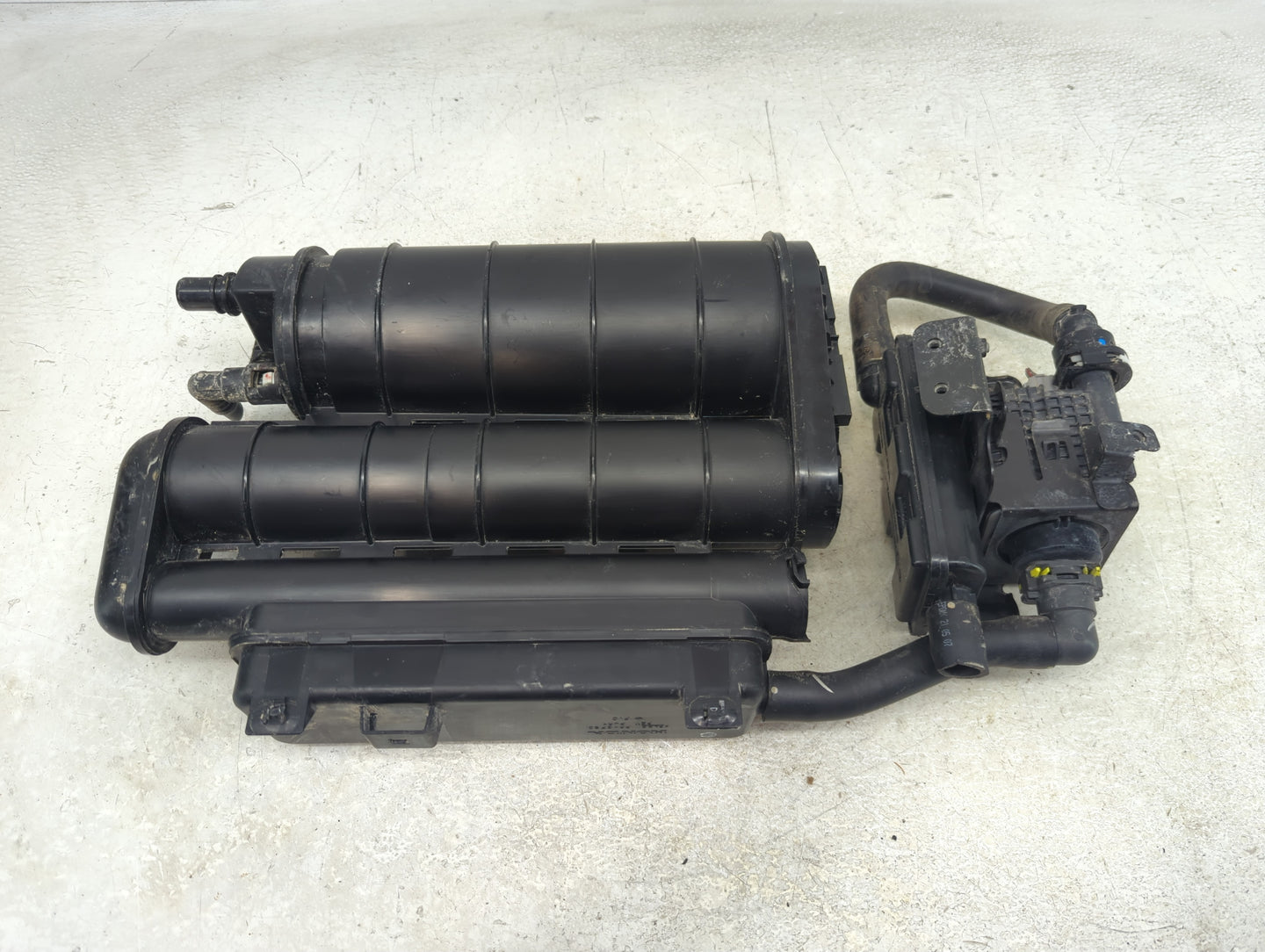 2022 Honda Cr-v Fuel Vapor Charcoal Canister - Oemusedautoparts1.com