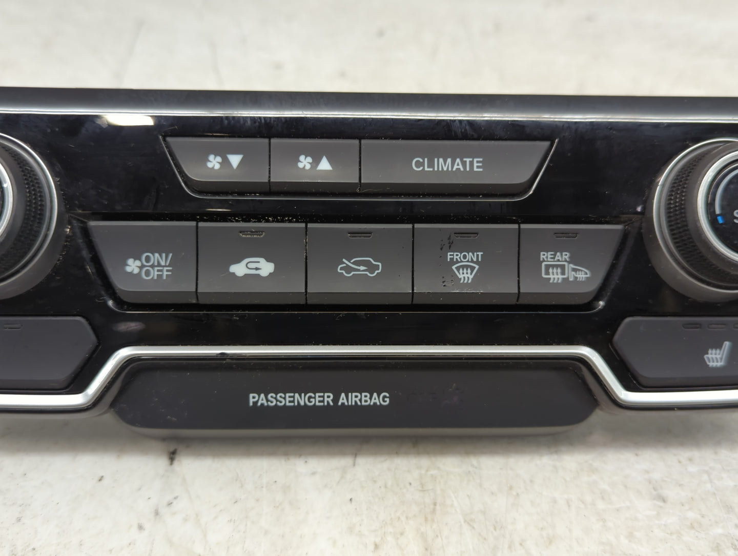 2020-2022 Honda Cr-V Climate Control Module Temperature AC/Heater Replacement P/N:79620TLAA510C1 Fits Fits 2020 2021 2022 OE