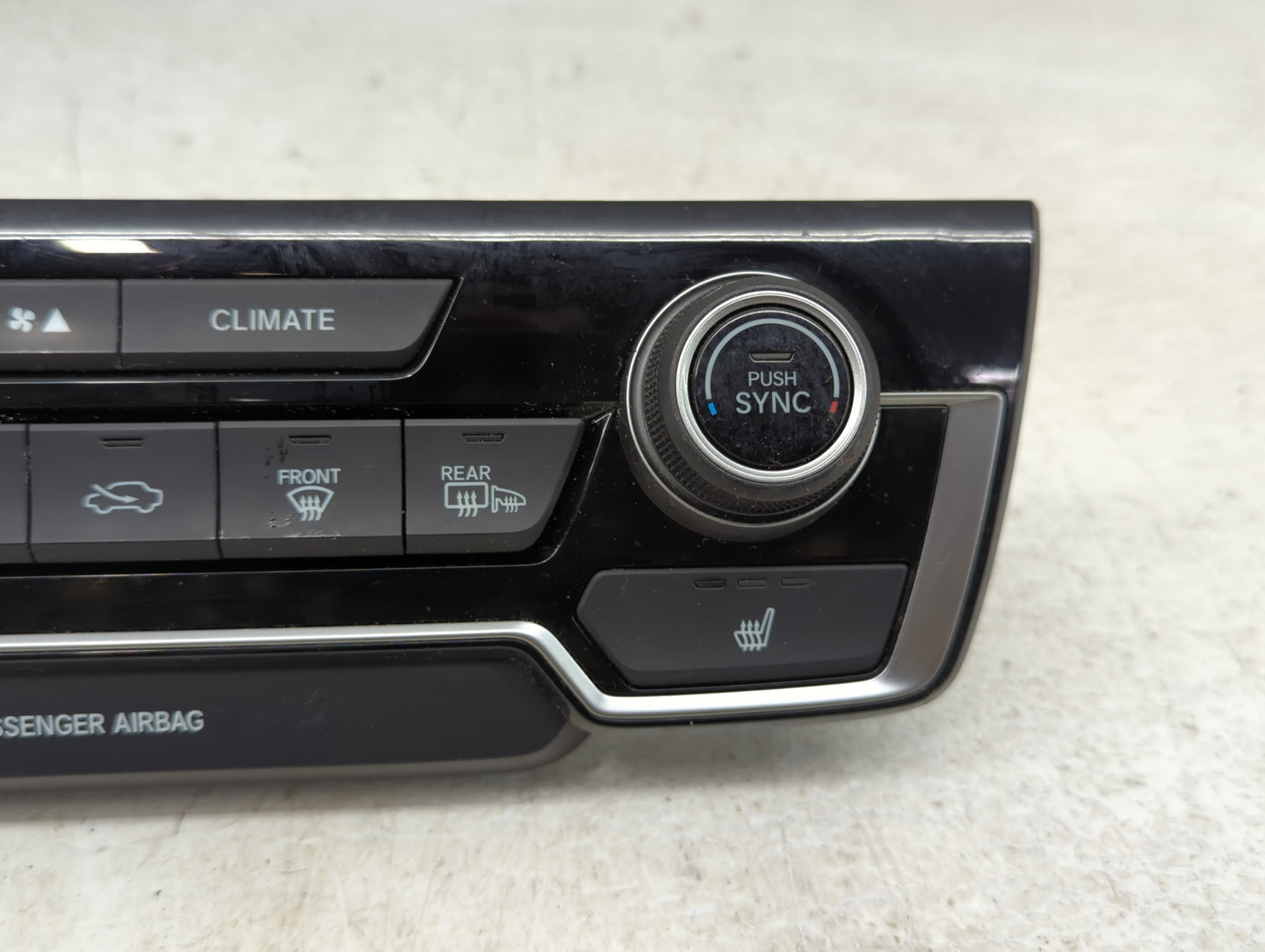 2020-2022 Honda Cr-V Climate Control Module Temperature AC/Heater Replacement P/N:79620TLAA510C1 Fits Fits 2020 2021 2022 OE