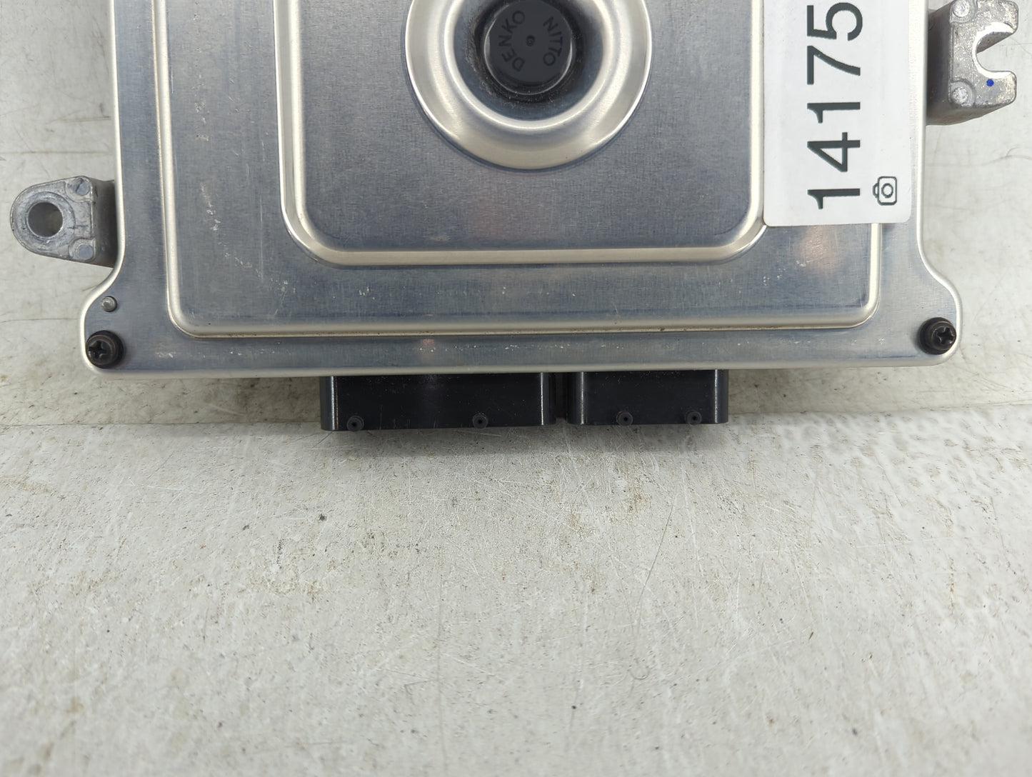2021-2022 Honda Cr-V PCM Engine Control Computer ECU ECM PCU OEM P/N:37820-5R0-A72 Fits Fits 2021 2022 OEM Used Auto Parts -