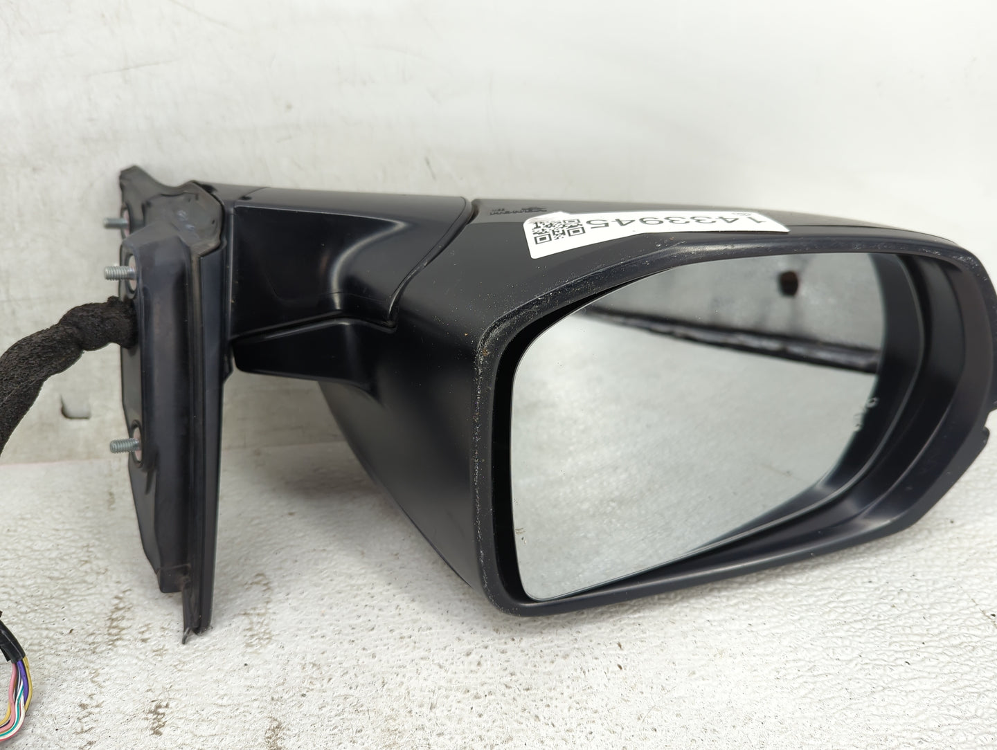 2017-2022 Honda Cr-V Driver Side View Mirror - Left Door Mirror OEM Used - Oemusedautoparts1.com