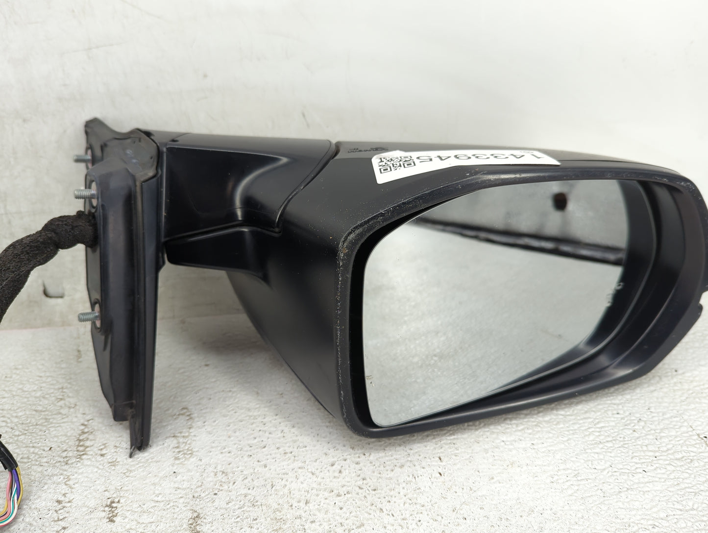 2017-2022 Honda Cr-V Driver Side View Mirror - Left Door Mirror OEM Used - Oemusedautoparts1.com