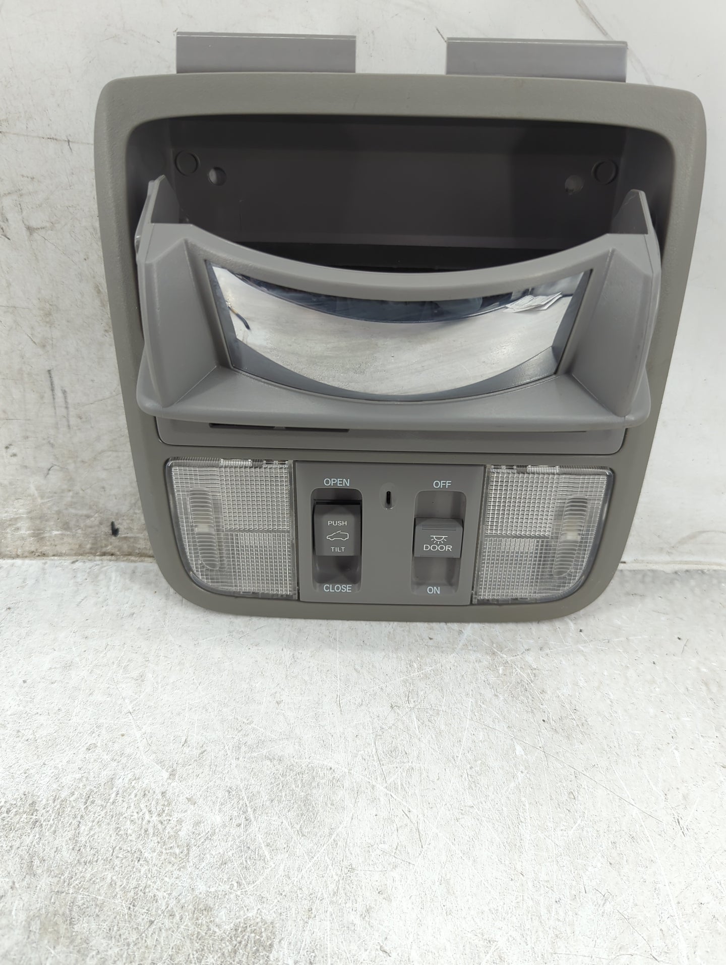 2022 Honda Cr-v Overhead Roof Console 1437898 - Oemusedautoparts1.com