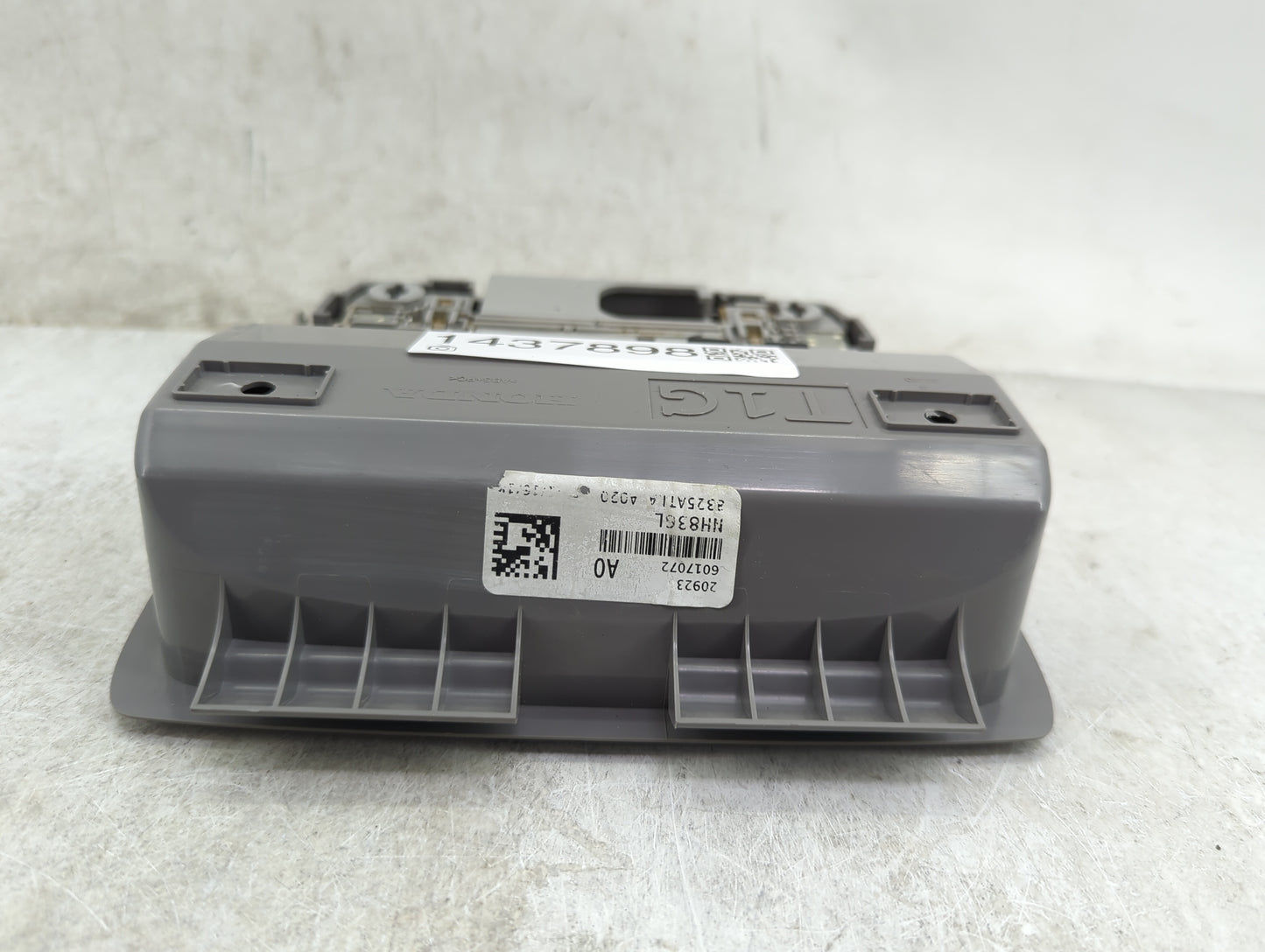 2022 Honda Cr-v Overhead Roof Console 1437898 - Oemusedautoparts1.com
