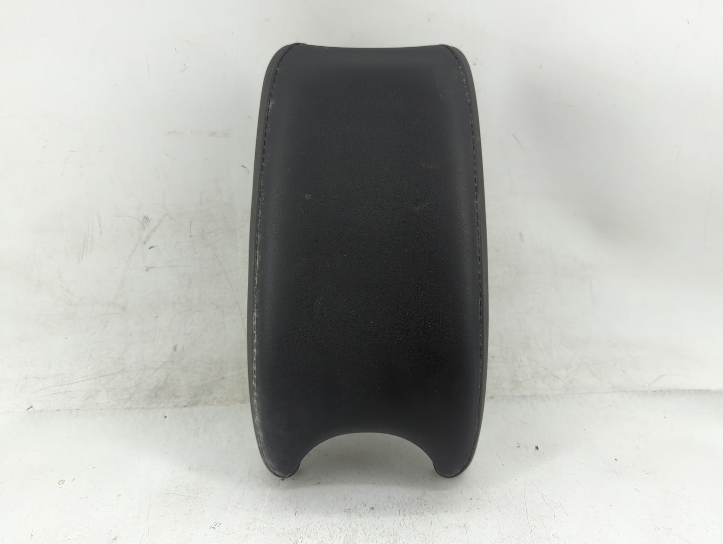 2022 Honda Hr-V Center Console Armrest Cover Lid Fits OEM Used Auto Parts - Oemusedautoparts1.com