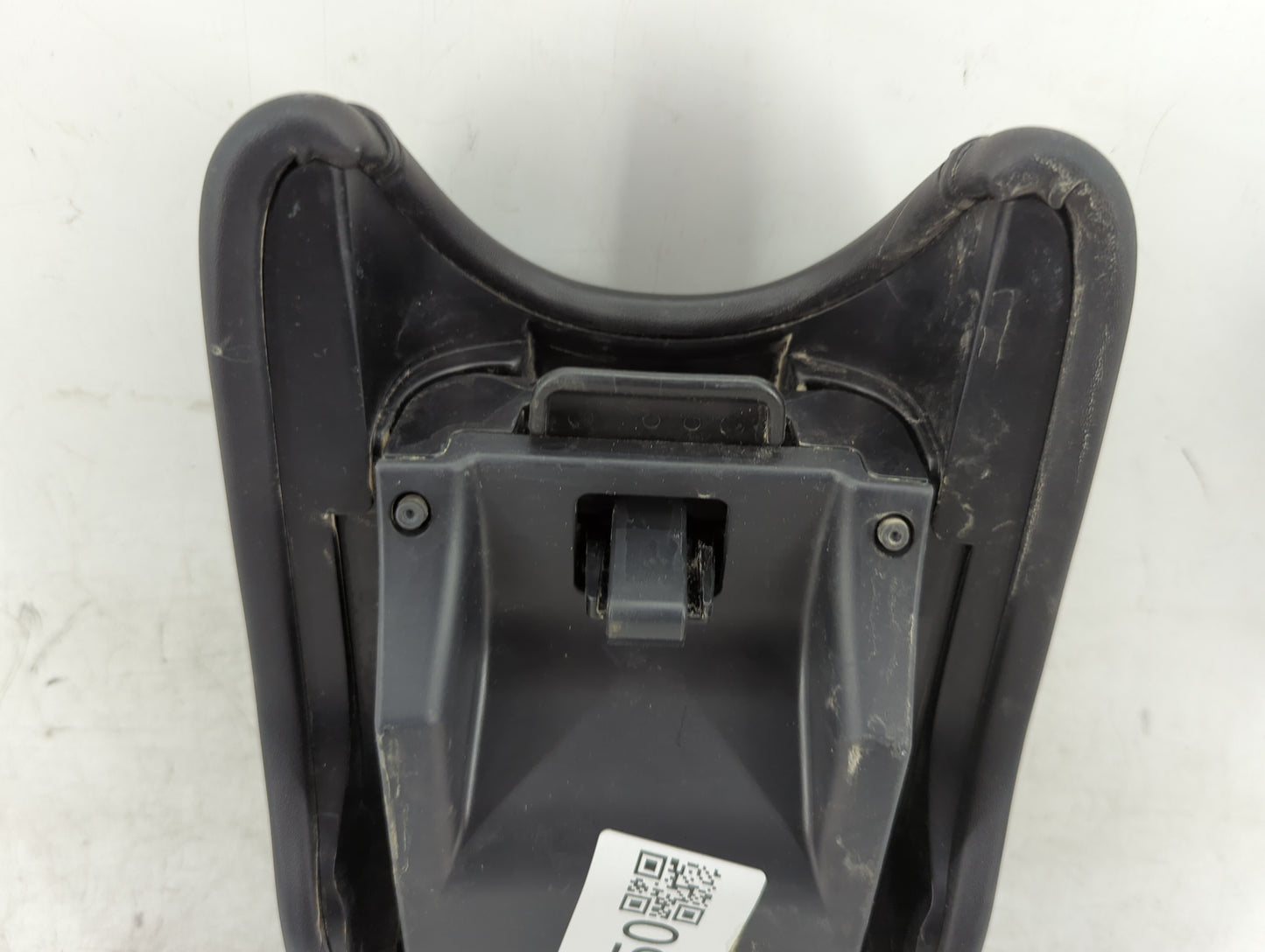 2022 Honda Hr-V Center Console Armrest Cover Lid Fits OEM Used Auto Parts - Oemusedautoparts1.com