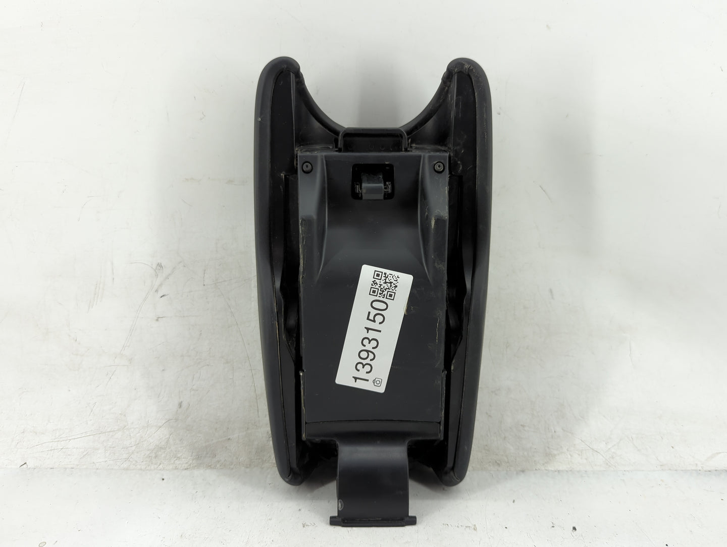 2022 Honda Hr-V Center Console Armrest Cover Lid Fits OEM Used Auto Parts - Oemusedautoparts1.com