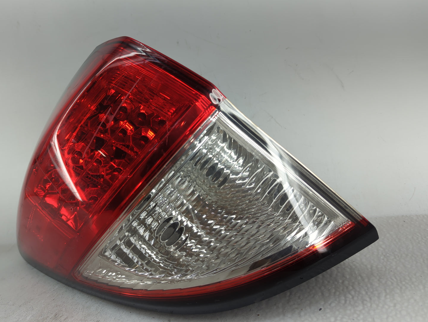2019-2022 Honda Hr-V Tail Light Assembly Driver Left OEM Fits Fits 2019 2020 2021 2022 OEM Used Auto Parts - Oemusedautopart