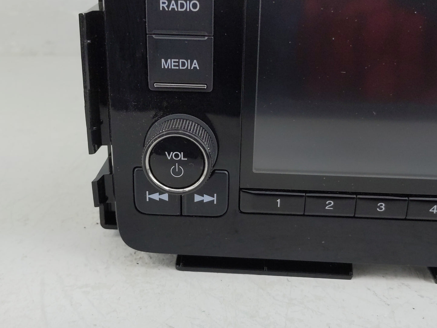 2019-2022 Honda Hr-V Radio AM FM Cd Player Receiver Replacement P/N:39100-T7W-A911-M1 Fits Fits 2019 2020 2021 2022 OEM Used