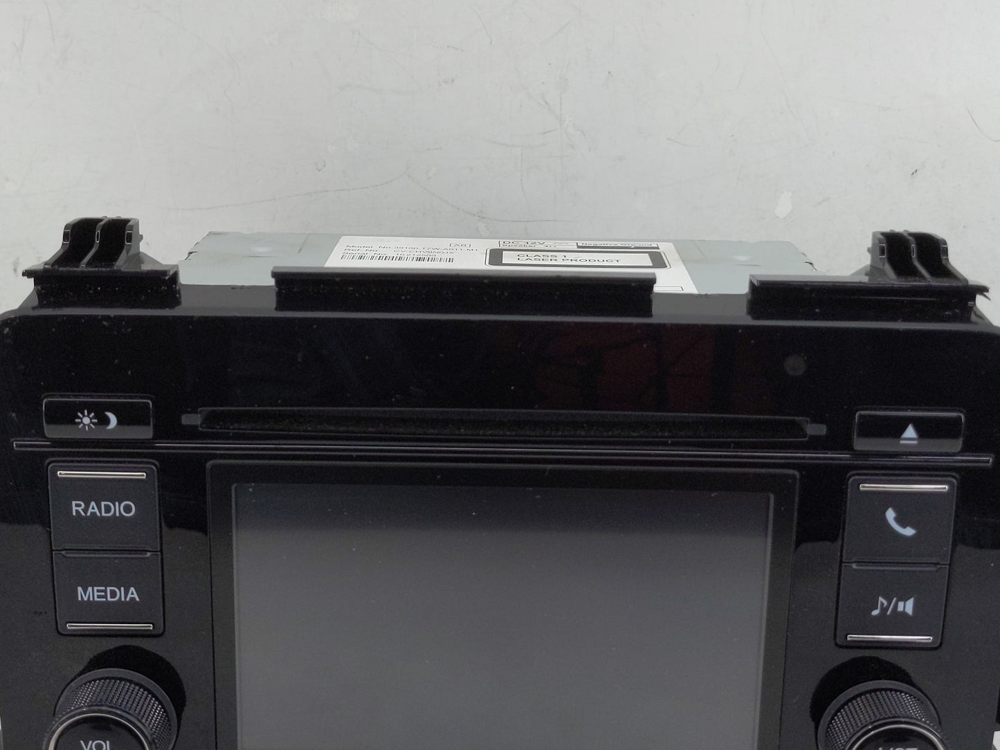2019-2022 Honda Hr-V Radio AM FM Cd Player Receiver Replacement P/N:39100-T7W-A911-M1 Fits Fits 2019 2020 2021 2022 OEM Used