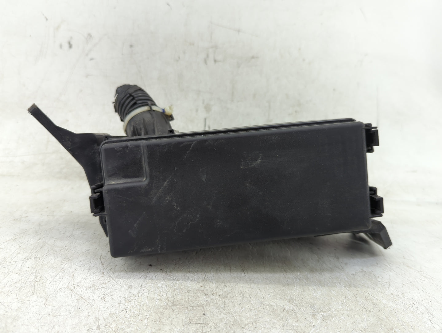 2020-2022 Honda Hr-V Fusebox Fuse Box Panel Relay Module P/N:32120-T7S-A11 Fits Fits 2020 2021 2022 OEM Used Auto Parts - Oe