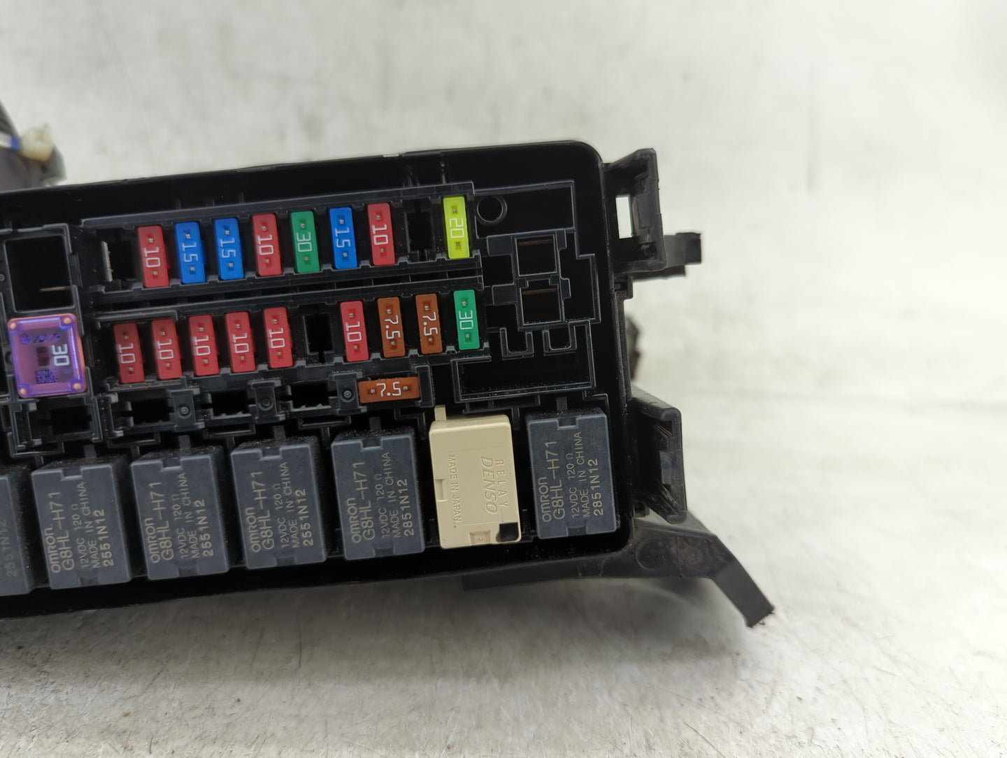 2020-2022 Honda Hr-V Fusebox Fuse Box Panel Relay Module P/N:32120-T7S-A11 Fits Fits 2020 2021 2022 OEM Used Auto Parts - Oe