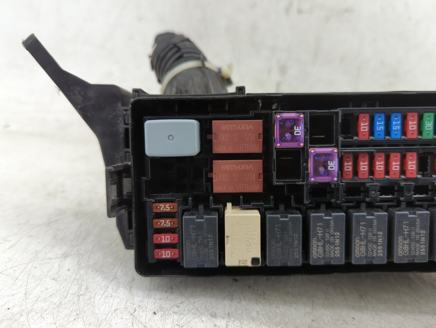 2020-2022 Honda Hr-V Fusebox Fuse Box Panel Relay Module P/N:32120-T7S-A11 Fits Fits 2020 2021 2022 OEM Used Auto Parts - Oe