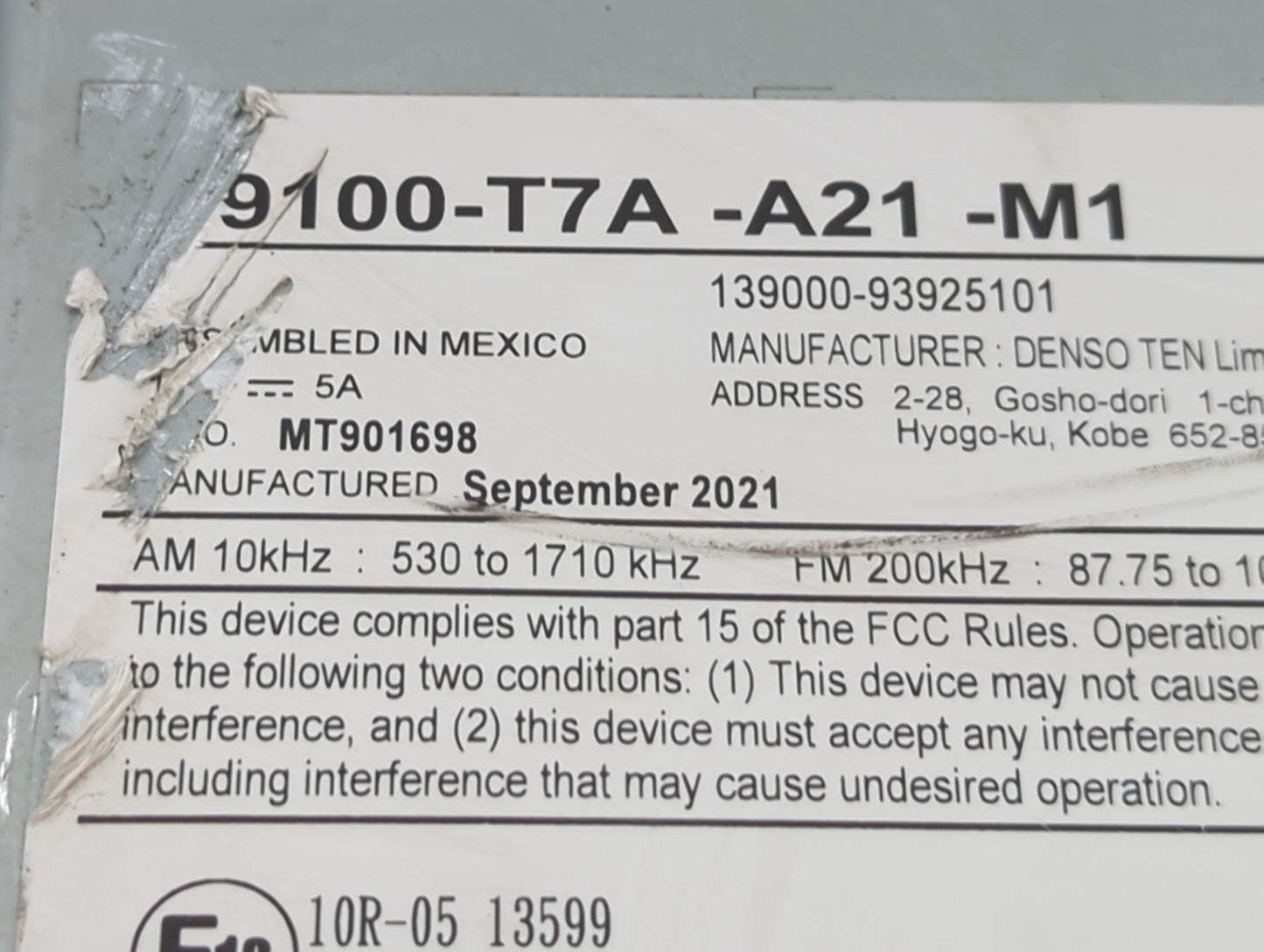 2019-2022 Honda Hr-V Radio AM FM Cd Player Receiver Replacement P/N:39100-T7A-A21-M1 Fits Fits 2019 2020 2021 2022 OEM Used 