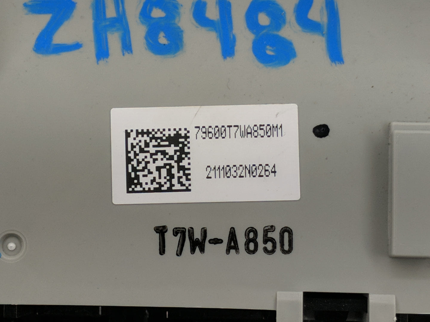 2022 Honda Hr-V Climate Control Module Temperature AC/Heater Replacement P/N:79600T7WA850M1 T7W-A850 Fits OEM Used Auto Part
