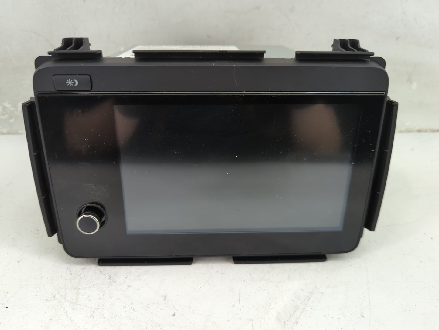 2019-2022 Honda Hr-V Radio AM FM Cd Player Receiver Replacement P/N:39100-T7A-A11-M1 Fits Fits 2019 2020 2021 2022 OEM Used 