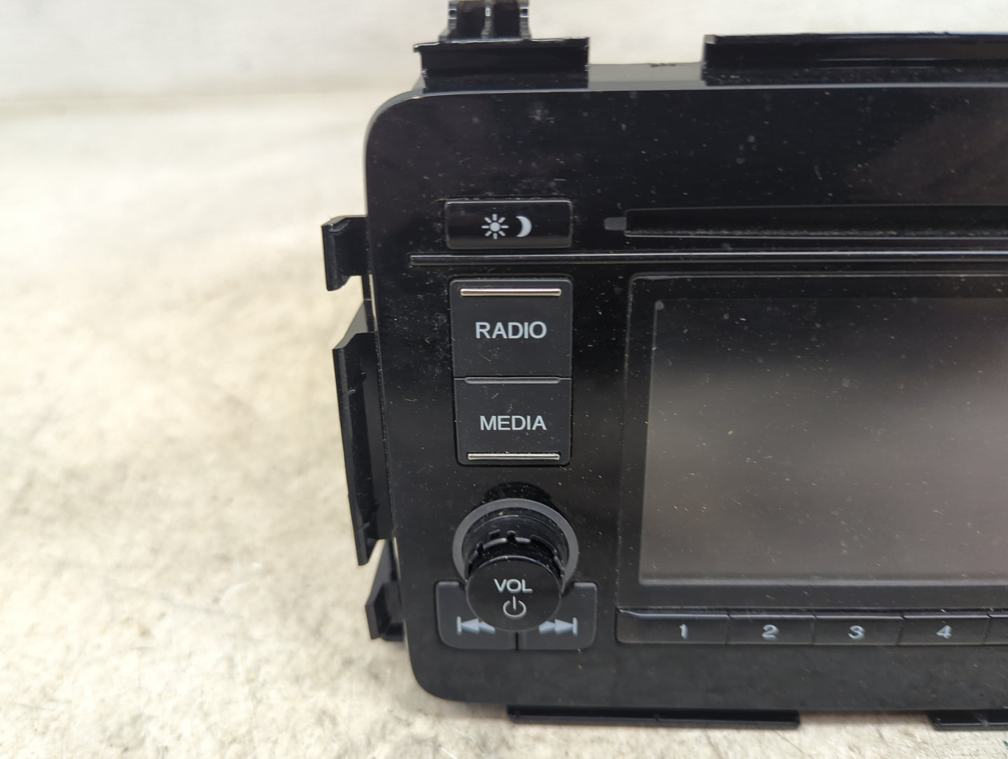 2019-2022 Honda Hr-V Radio AM FM Cd Player Receiver Replacement P/N:39100-T7W-A911-M1 CV-CHV8N0JX Fits Fits 2019 2020 2021 2