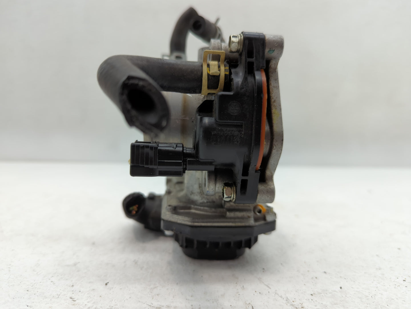 2016-2022 Honda Hr-V Throttle Body P/N:GMF3B M110721 Fits Fits 2012 2013 2014 2015 2016 2017 2018 2019 2020 2021 2022 OEM Us