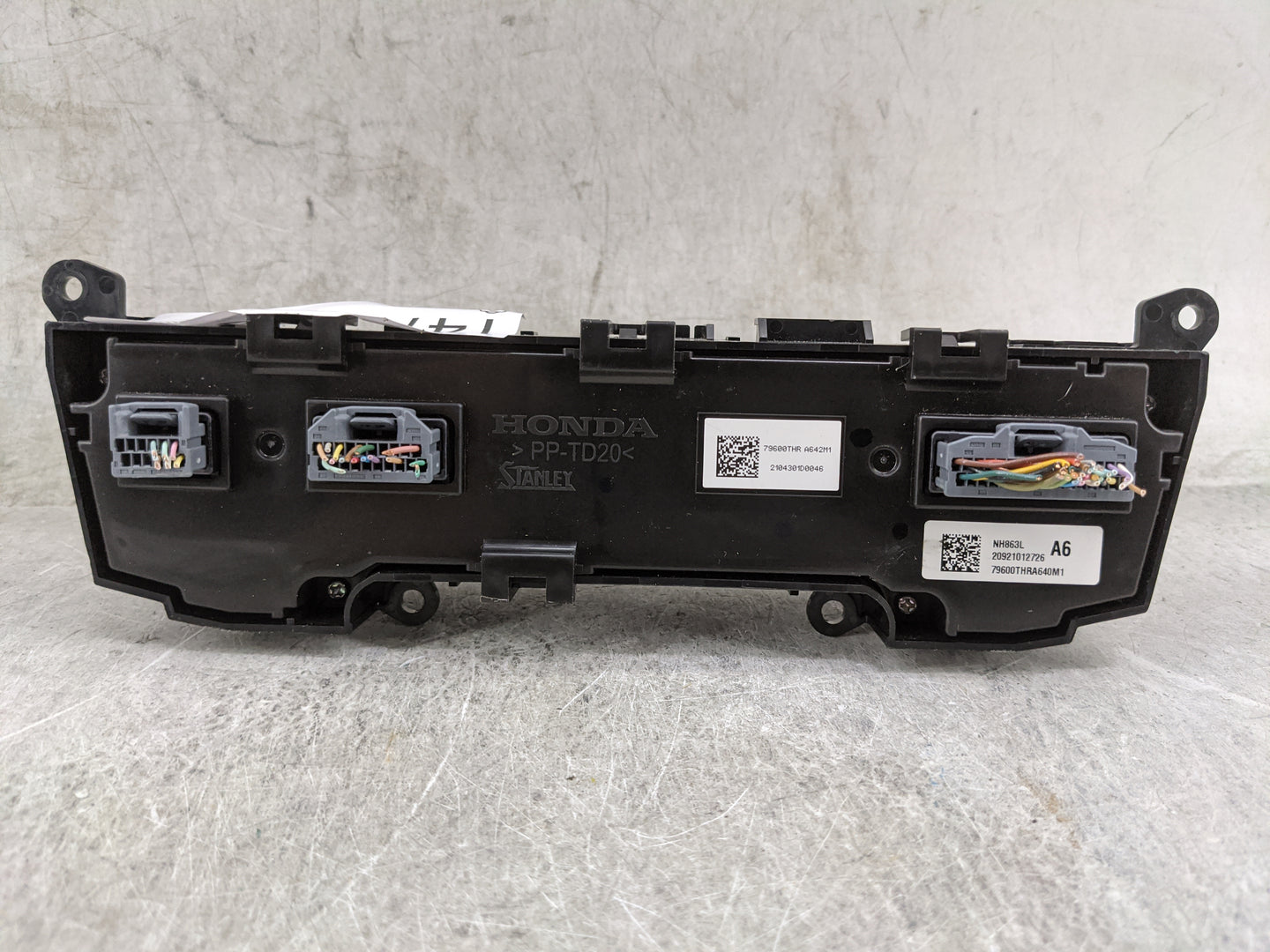 2022 Honda Odyssey Climate Control Module Temperature AC/Heater Replacement P/N:79600THRA640M1 79600THRA642M1 Fits OEM Used 