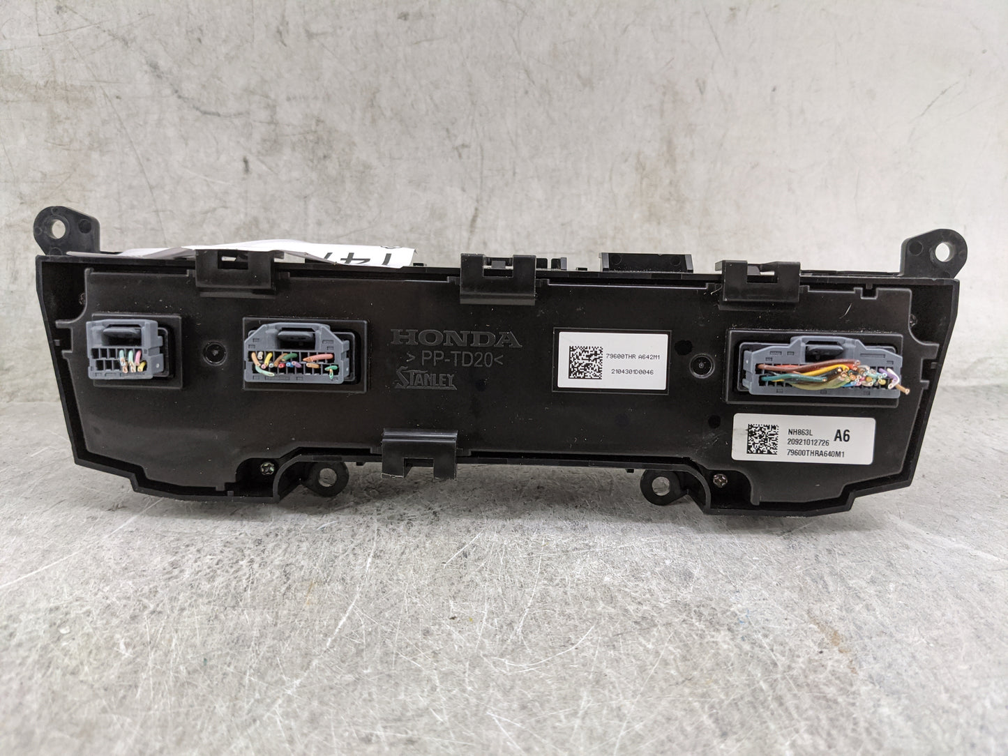 2022 Honda Odyssey Climate Control Module Temperature AC/Heater Replacement P/N:79600THRA640M1 79600THRA642M1 Fits OEM Used 