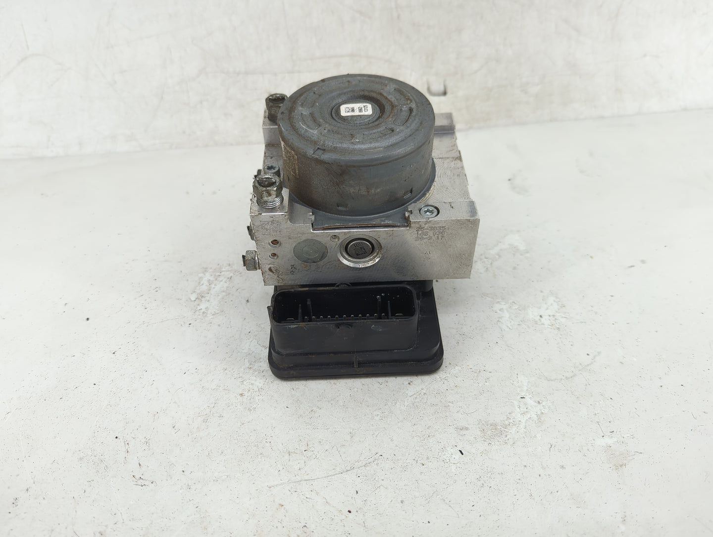 2019-2022 Honda Passport ABS Pump Control Module Replacement P/N:57110TGS Fits Fits 2019 2020 2021 2022 OEM Used Auto Parts 