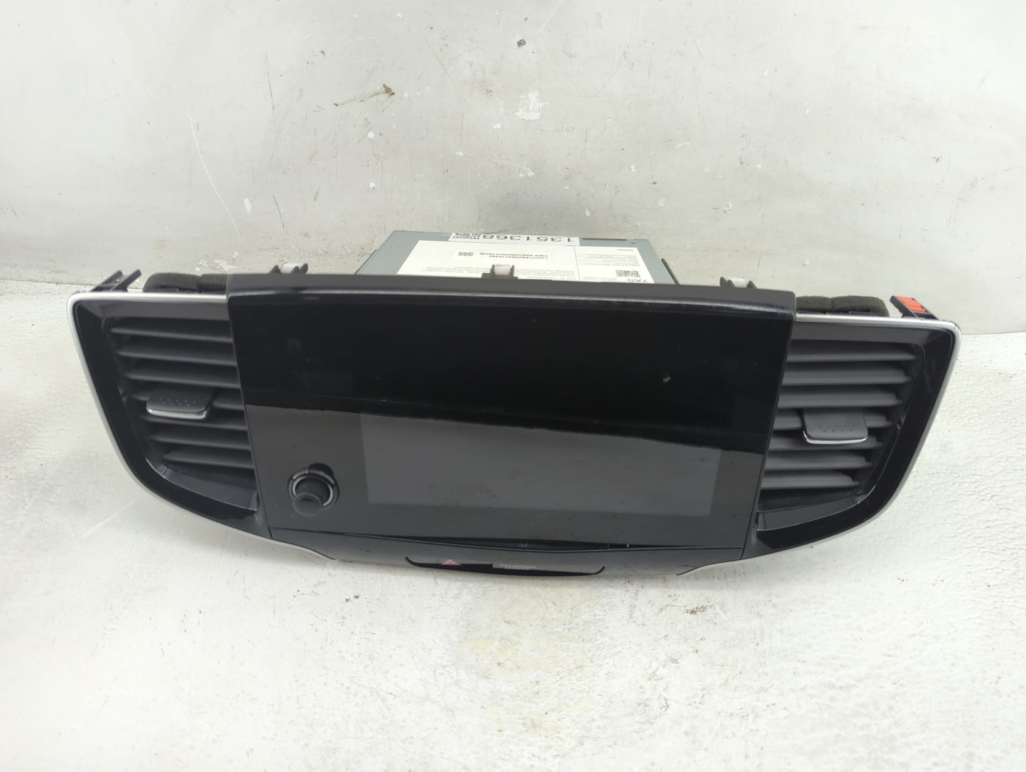 2019-2020 Honda Pilot Radio AM FM Cd Player Receiver Replacement P/N:QF6A9AO Fits Fits 2019 2020 2021 2022 OEM Used Auto Par