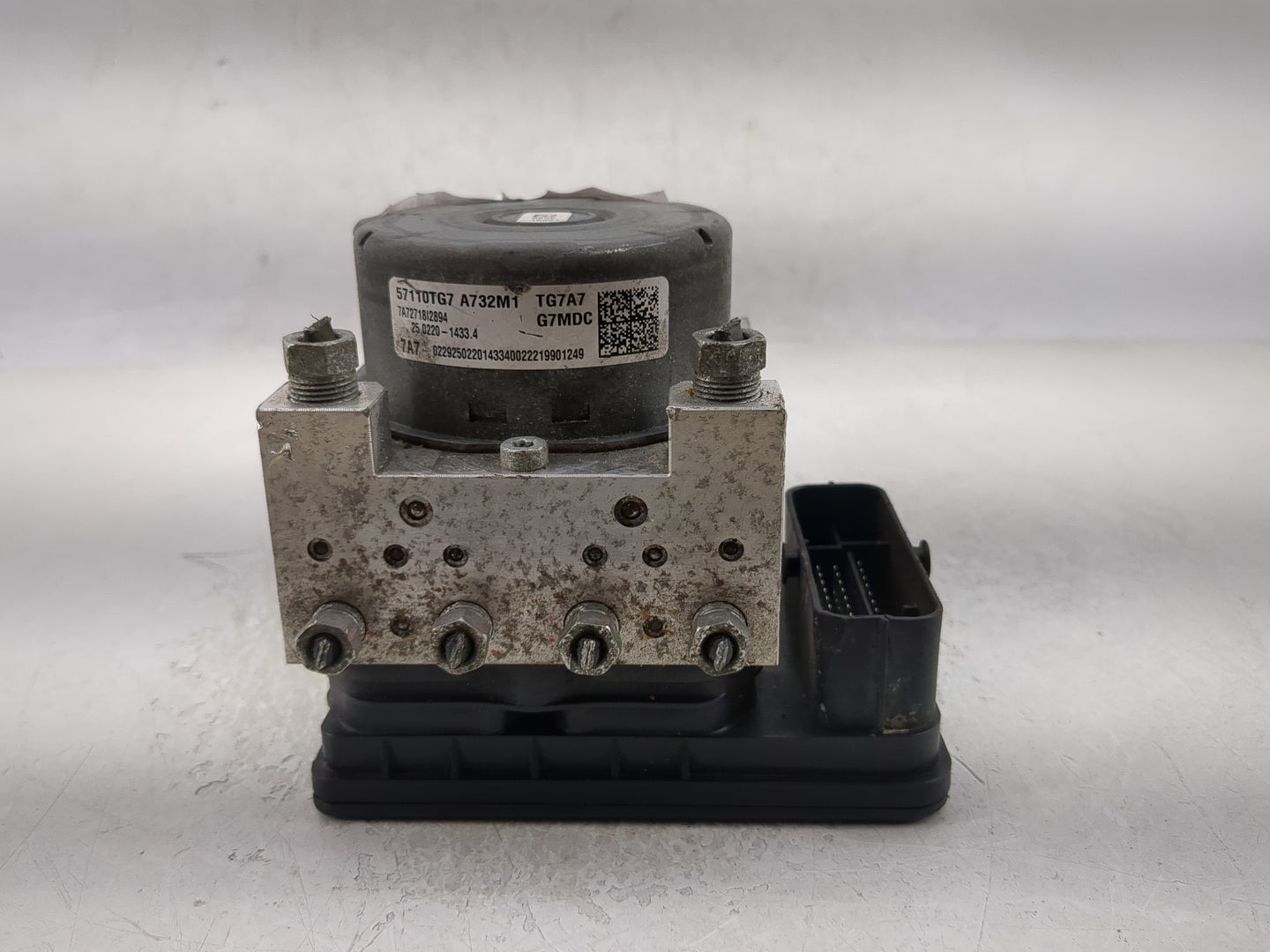 2019-2022 Honda Pilot ABS Pump Control Module Replacement P/N:57110TG7 A732M1 Fits Fits 2019 2020 2021 2022 OEM Used Auto Pa