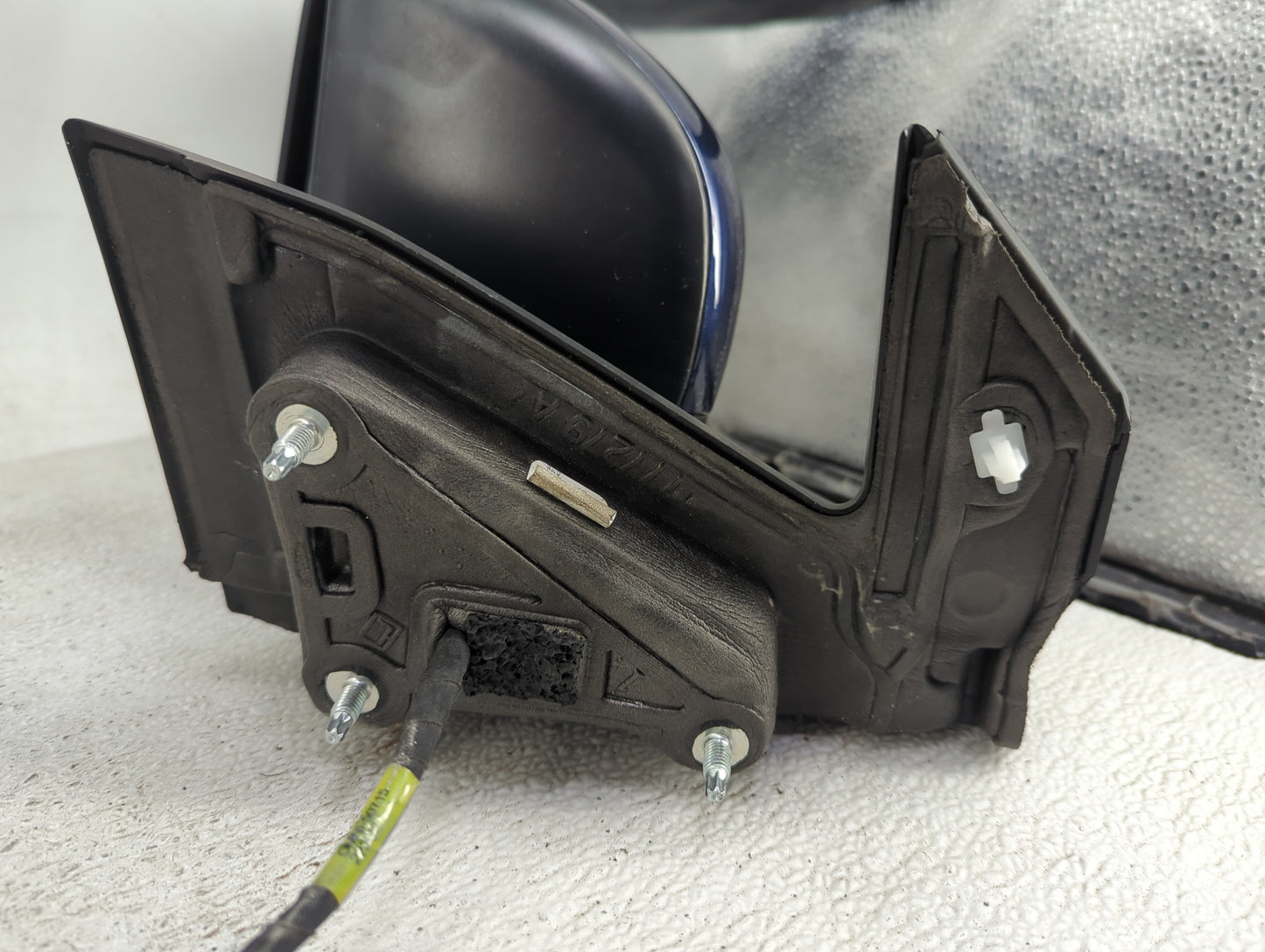 2022 Honda Pilot Driver Side View Mirror - Left Door Mirror OEM Used - Oemusedautoparts1.com