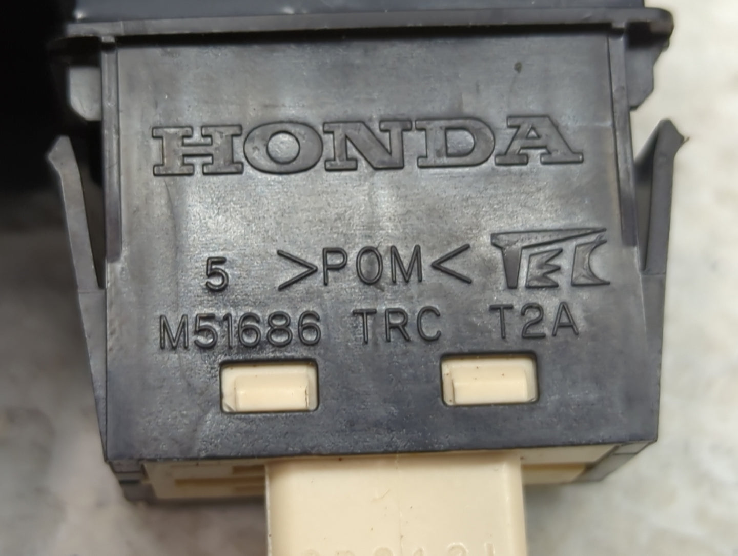 2022 Honda Pilot Fuel Tank Door Lid Gas Tank - Oemusedautoparts1.com