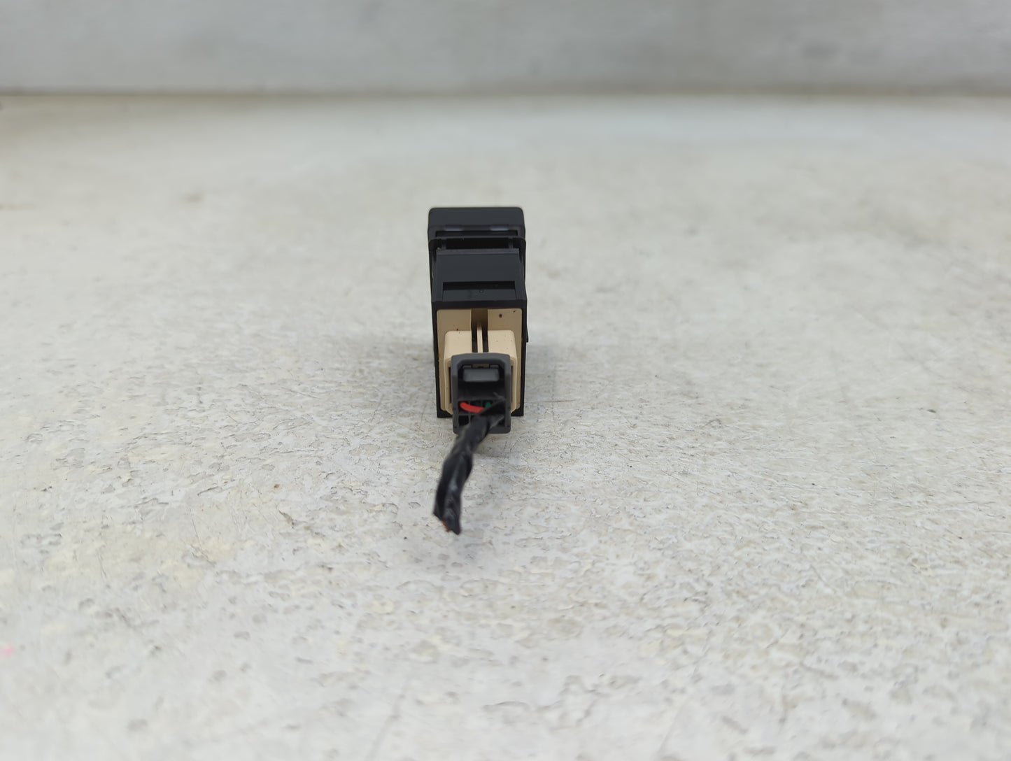2022 Honda Pilot Fuel Tank Door Lid Gas Tank - Oemusedautoparts1.com